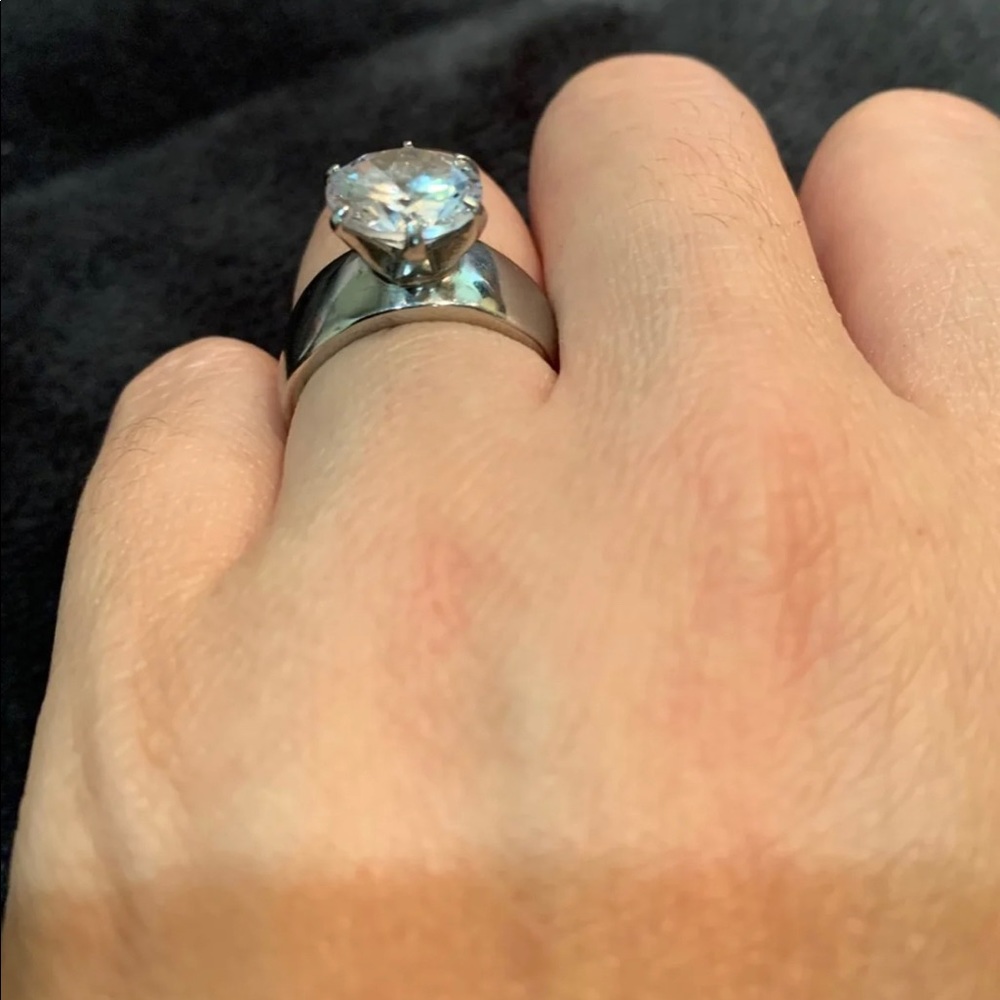 🎯 SOLD 🎯Solitaire Ring size 5 - Picture 3 of 8